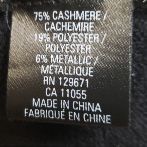 Cashmere Skull rip sleeve sweater size m - Picture 3 of 3